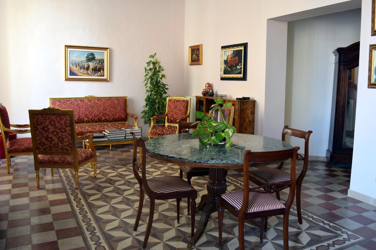 Eleonora Room & Breakfast Ористано Экстерьер фото