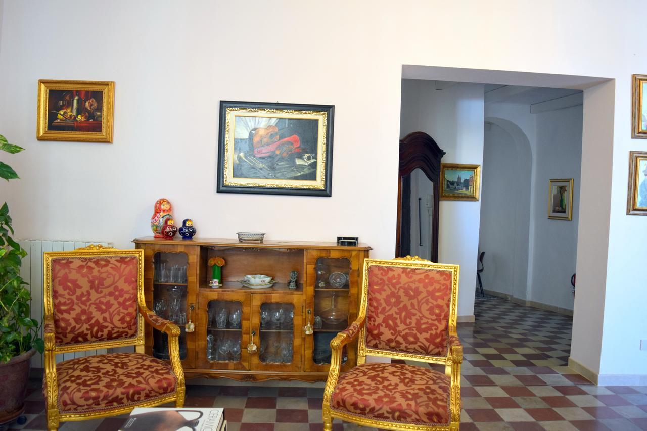 Eleonora Room & Breakfast Ористано Экстерьер фото